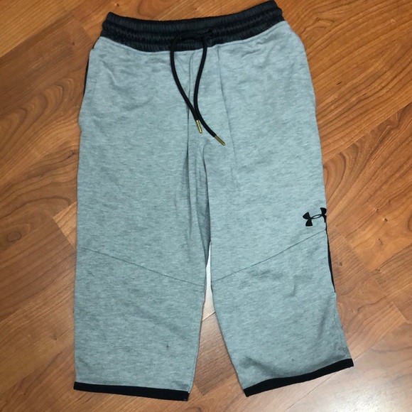 UNDER ARMOUR LONG SHORTS GRAY BLACK S - Picture 1 of 6
